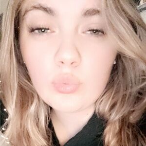 Meet your Posher, Lily